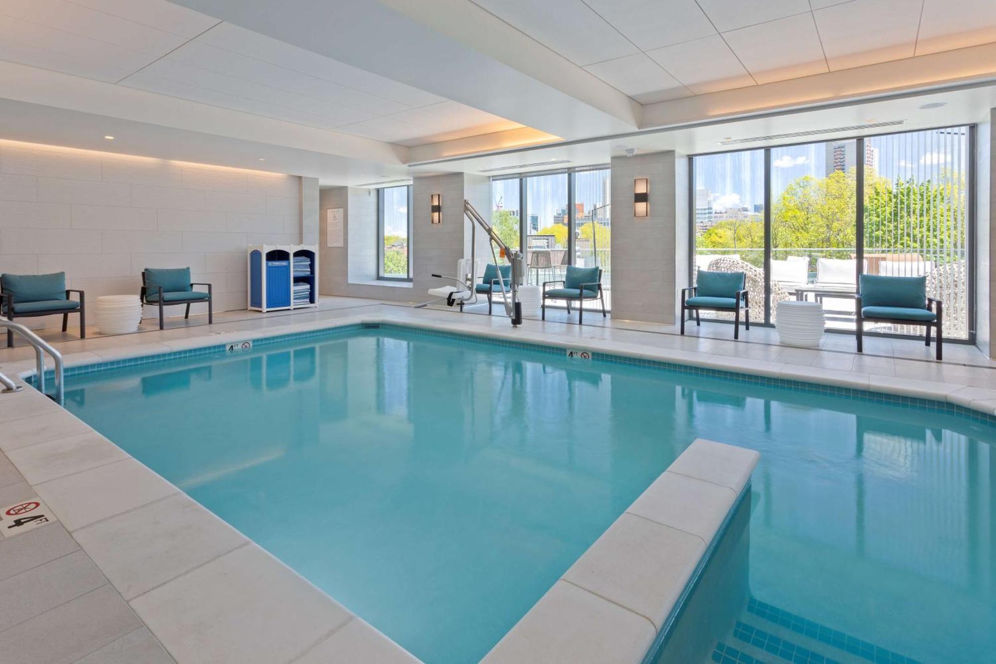 Hotel Hilton Garden Boston Brookline, Ma